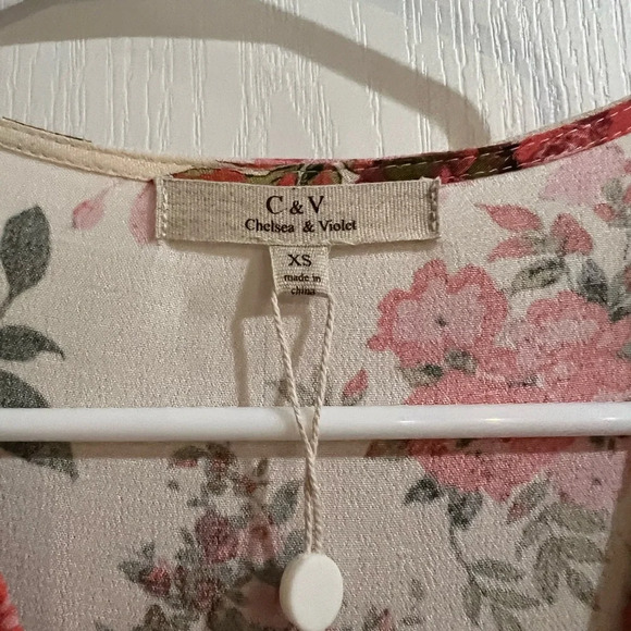 FINAL PRICE NWT Chelsea & Violet Floral Mini Dress - Picture 4 of 5